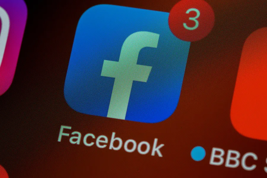Facebook-logo